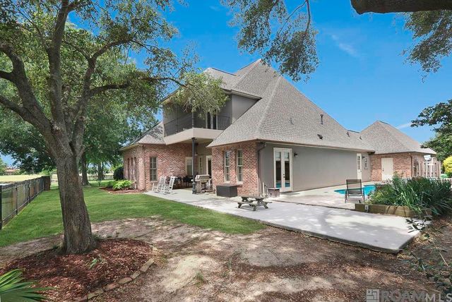 40136 Swan Cir, Gonzales, LA 70737
