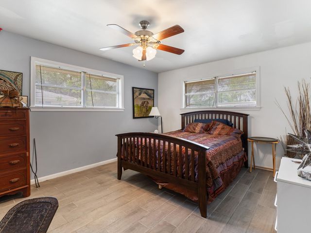 208 Lindsey Avenue, Bay City, TX 77414