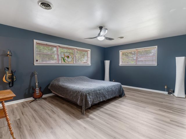 208 Lindsey Avenue, Bay City, TX 77414