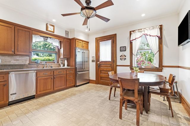 13 Ridgeview Avenue, White Plains, NY 10606