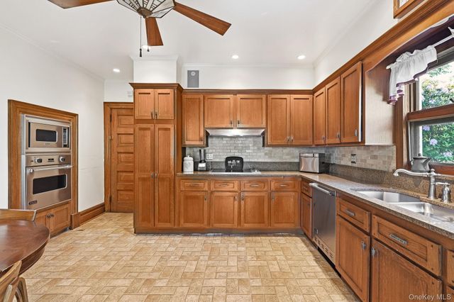 13 Ridgeview Avenue, White Plains, NY 10606