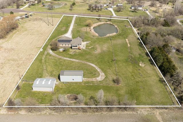 20831 Brandt Road, Tonganoxie, KS 66086