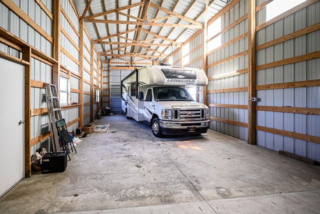 20831 Brandt Road, Tonganoxie, KS 66086