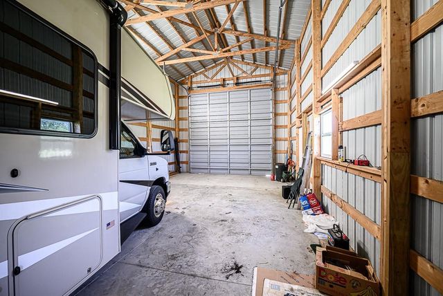 20831 Brandt Road, Tonganoxie, KS 66086