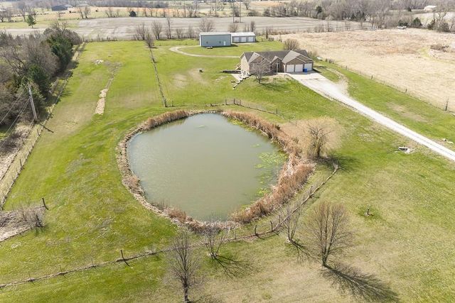 20831 Brandt Road, Tonganoxie, KS 66086
