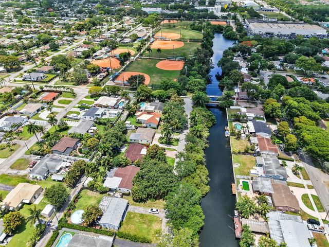 1116 N 31st Avenue, Hollywood, FL 33021