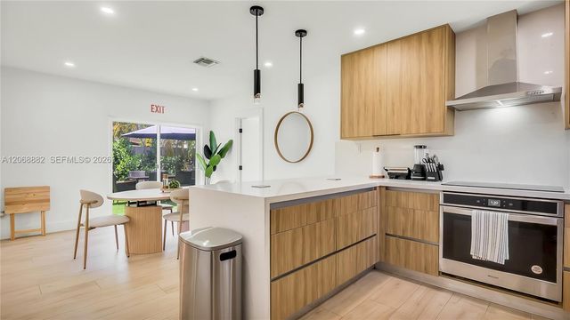 1116 N 31st Avenue, Hollywood, FL 33021