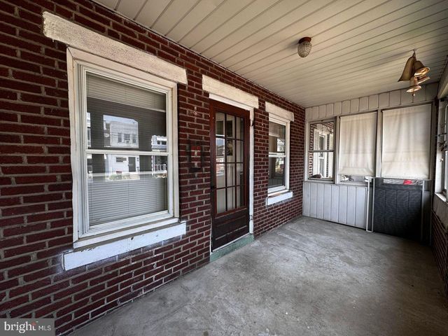 930 MCDOWELL AVE, Chester, PA 19013