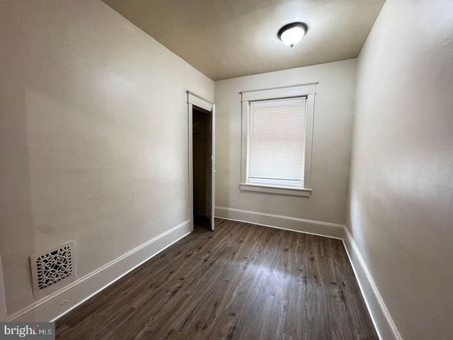 930 MCDOWELL AVE, Chester, PA 19013