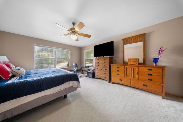 2336 N University DRIVE, Waukesha, WI 53188