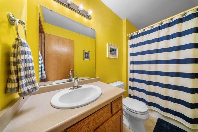 2336 N University DRIVE, Waukesha, WI 53188