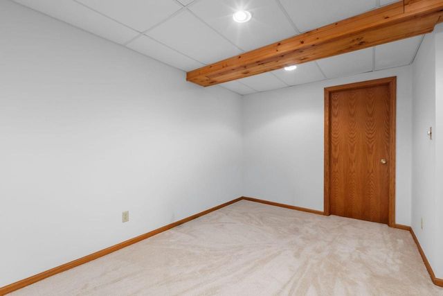 2336 N University DRIVE, Waukesha, WI 53188