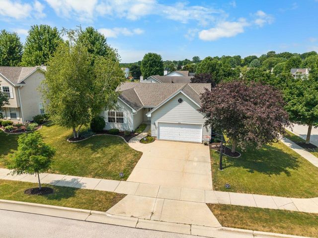 2336 N University DRIVE, Waukesha, WI 53188