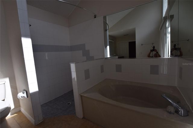 6952 KNIGHTSWOOD DRIVE, Orlando, FL 32818