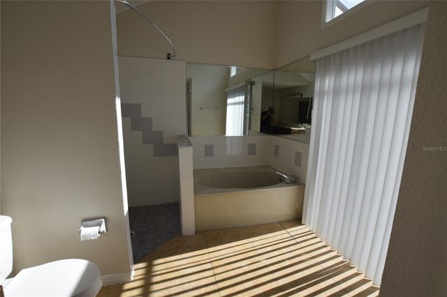 6952 KNIGHTSWOOD DRIVE, Orlando, FL 32818