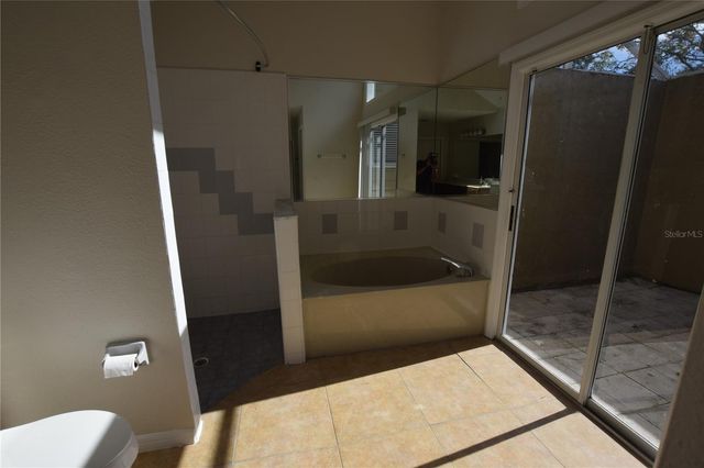 6952 KNIGHTSWOOD DRIVE, Orlando, FL 32818