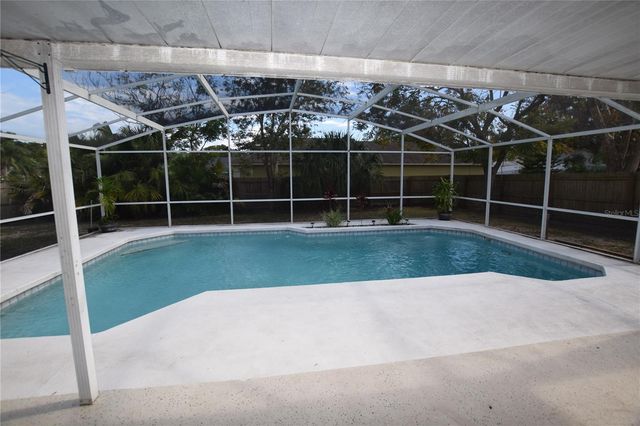 6952 KNIGHTSWOOD DRIVE, Orlando, FL 32818