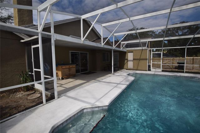 6952 KNIGHTSWOOD DRIVE, Orlando, FL 32818