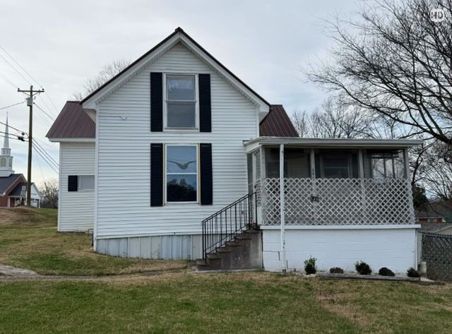 102 S Church Street, Alexandria, TN 37012