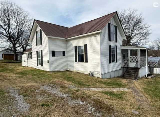 102 S Church Street, Alexandria, TN 37012