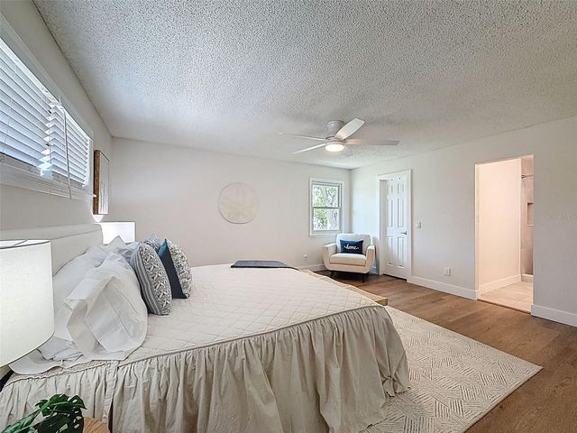 1899 SHORE ACRES BOULEVARD NE, St Petersburg, FL 33703