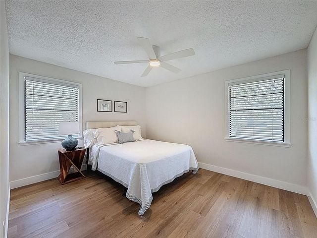 1899 SHORE ACRES BOULEVARD NE, St Petersburg, FL 33703