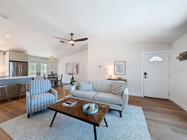 1899 SHORE ACRES BOULEVARD NE, St Petersburg, FL 33703