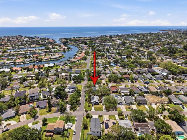 1899 SHORE ACRES BOULEVARD NE, St Petersburg, FL 33703