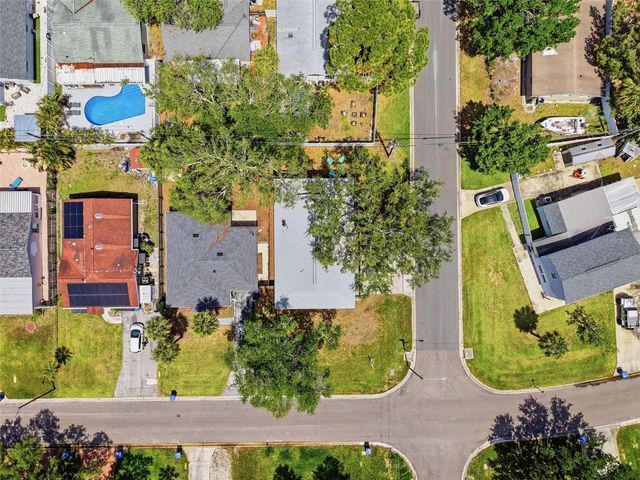 1899 SHORE ACRES BOULEVARD NE, St Petersburg, FL 33703