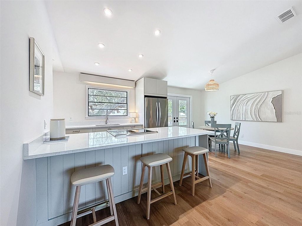 Image 2 of property listing at 1899 SHORE ACRES BOULEVARD NE, St Petersburg, FL 33703