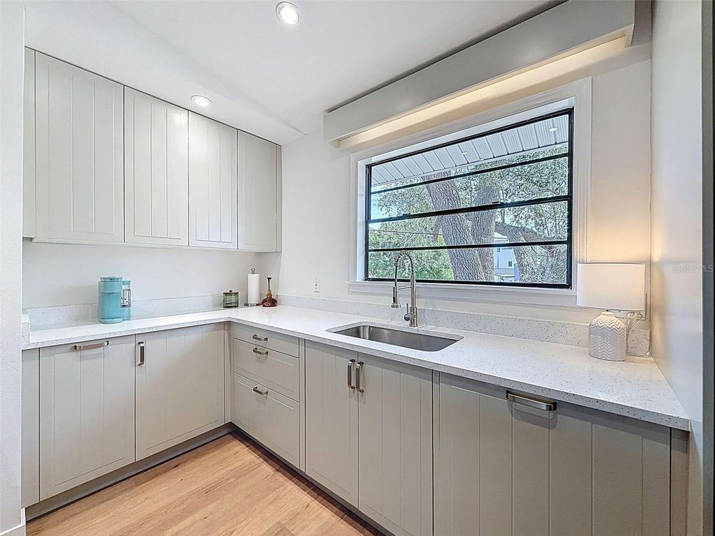 Image 14 of property listing at 1899 SHORE ACRES BOULEVARD NE, St Petersburg, FL 33703