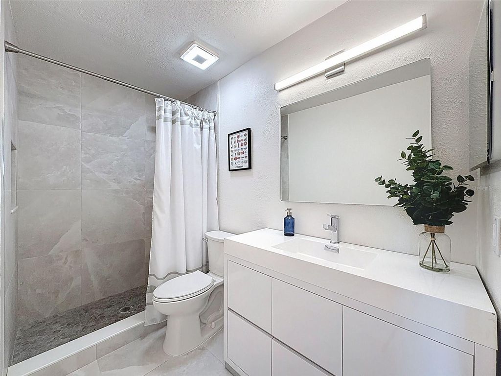 Image 5 of property listing at 1899 SHORE ACRES BOULEVARD NE, St Petersburg, FL 33703