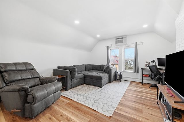 400 S Highland Ave 11, Shadyside, PA 15206