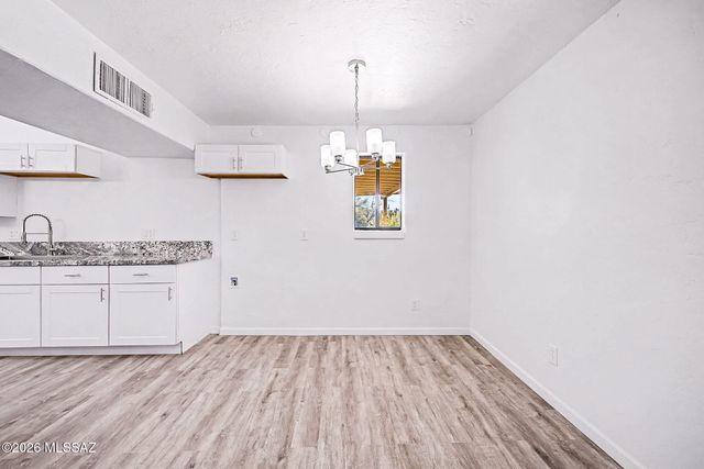 2607 W Arthur Place, Tucson, AZ 85713