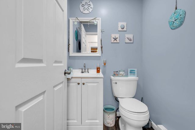 81 SHARON RD, Robbinsville, NJ 08691