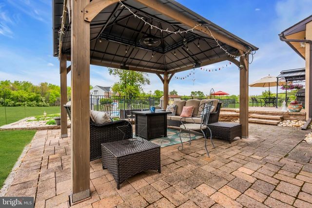 81 SHARON RD, Robbinsville, NJ 08691
