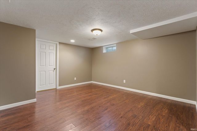 16170 Jackson Road, Mishawaka, IN 46544