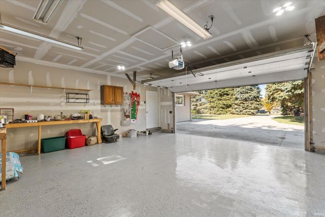 16170 Jackson Road, Mishawaka, IN 46544