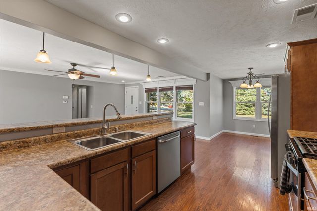 16170 Jackson Road, Mishawaka, IN 46544