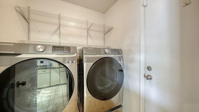 723 PORTIA STREET N, Nokomis, FL 34275