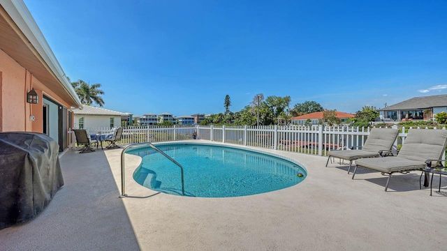 723 PORTIA STREET N, Nokomis, FL 34275