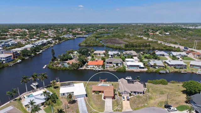 723 PORTIA STREET N, Nokomis, FL 34275