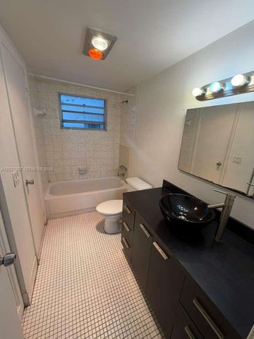 15600 NW 7th Ave 507, Miami, FL 33169