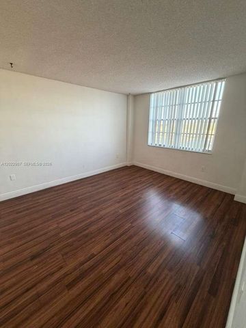 15600 NW 7th Ave 507, Miami, FL 33169