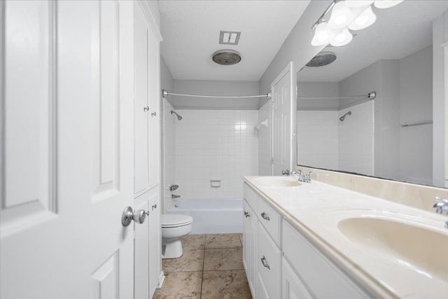 713 Wedgewood Lane, Longview, TX 75604