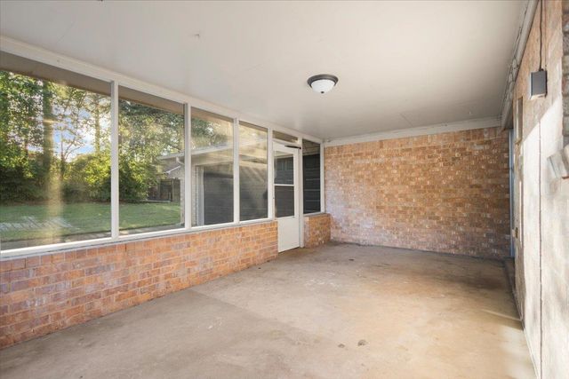 713 Wedgewood Lane, Longview, TX 75604