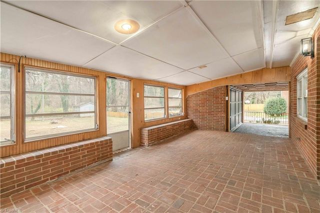 5251 Silas Creek Parkway, Winston-salem, NC 27106