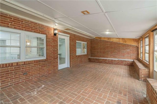 5251 Silas Creek Parkway, Winston-salem, NC 27106