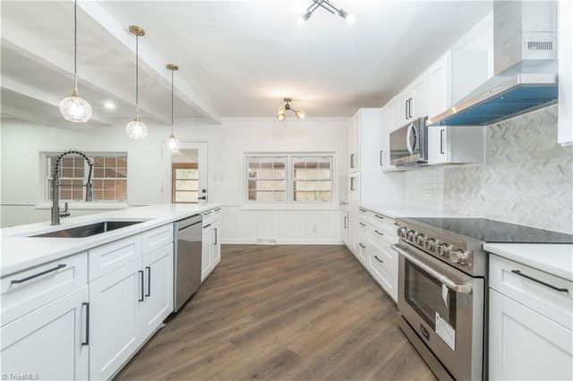 5251 Silas Creek Parkway, Winston-salem, NC 27106