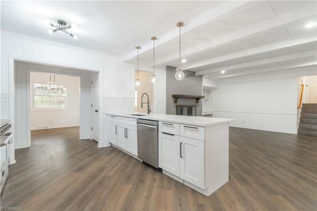 5251 Silas Creek Parkway, Winston-salem, NC 27106